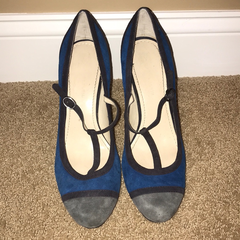 Anne Klein Suede Heels Size 9